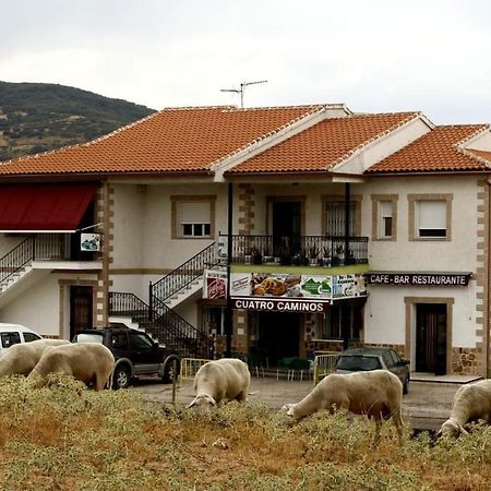 Alojamiento Cr Cuatro Caminos San Pablo de los Montes المظهر الخارجي الصورة